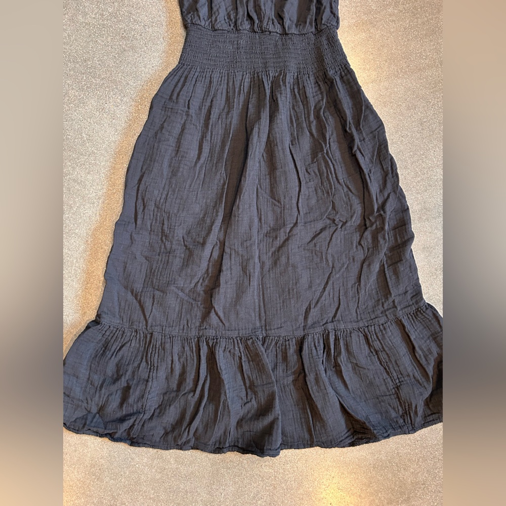 Cotton v-neck dress - Picture 2 of 6